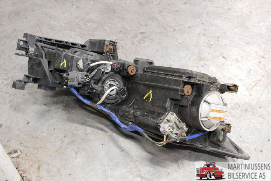 Frontlykt venstre xenon til Mazda 6 2008-2010 (Type II, Fase 1)  (MAZDA|)