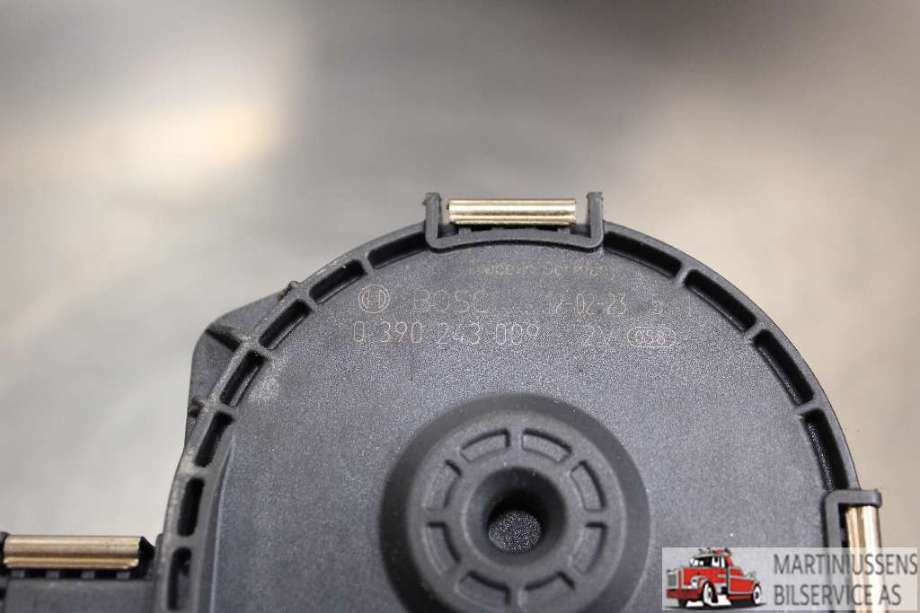 Viskermotor frontrute til Opel Meriva B 2010-2017  (OPEL|0390243009|)
