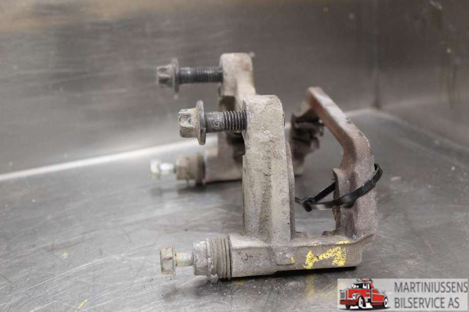 Bremsecaliper brakett til Tesla Model 3 2018-2023 (Fase 1)  (TESLA|)