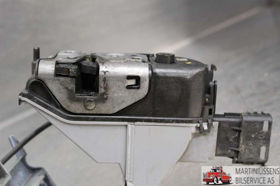 Låsekasse høyre til Peugeot 3008 2009-2016 (Type I)  (PEUGEOT||A048069)