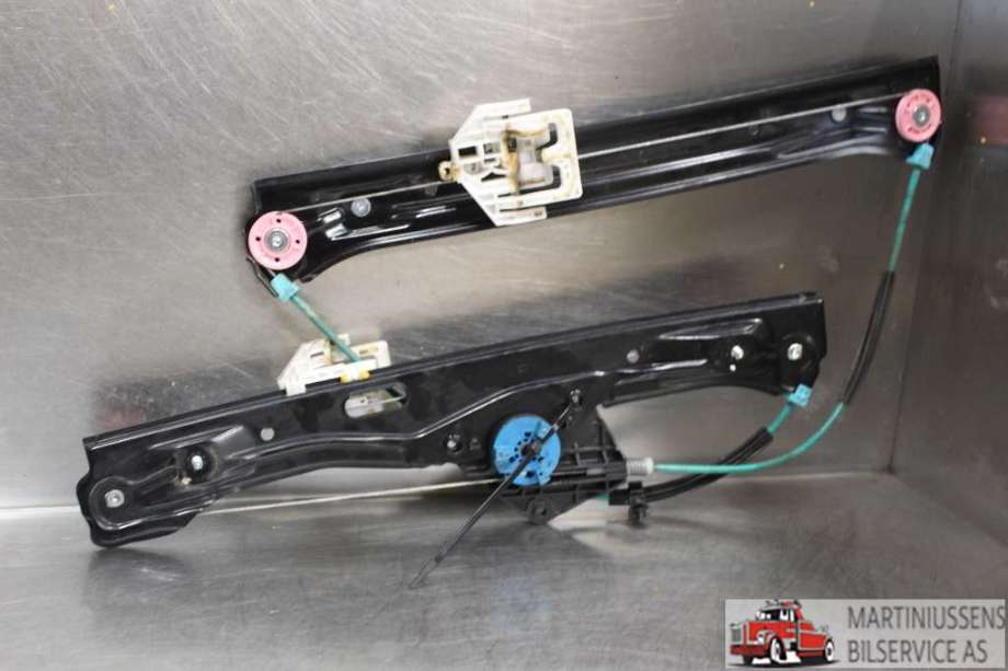 Ruteheis til BMW 1-Serie 2011-2015 (Fase 1) (F20/F21) (F20/F21) (BMW||7 242 562-06)