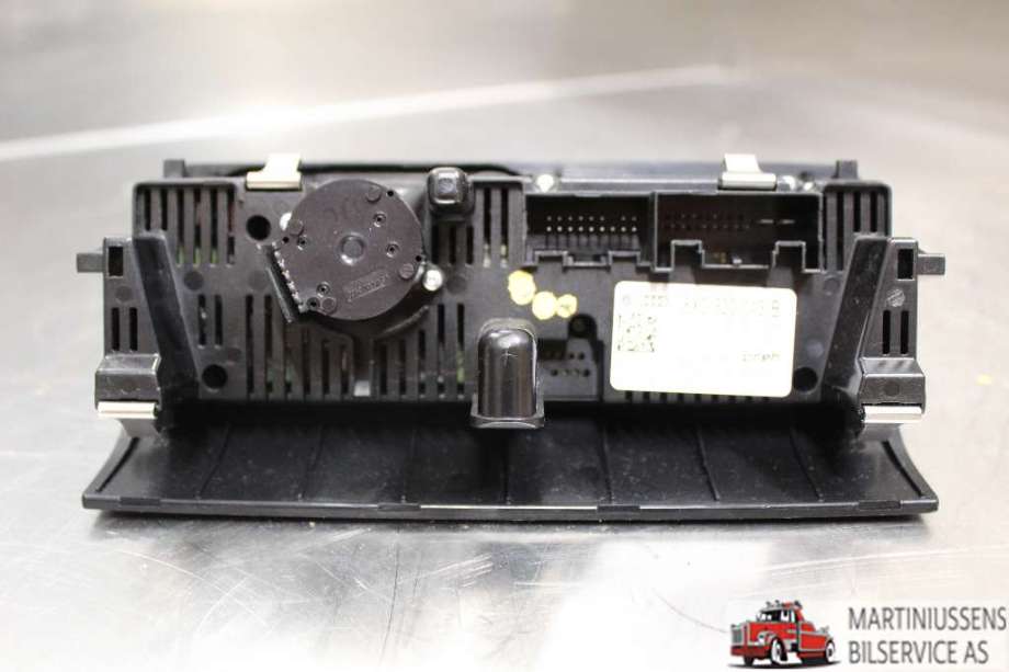 Varmeapparat betjening til Audi A1 2010-2014 (Type I, Fase 1)  (AUDI|8X0 820 043 B|)