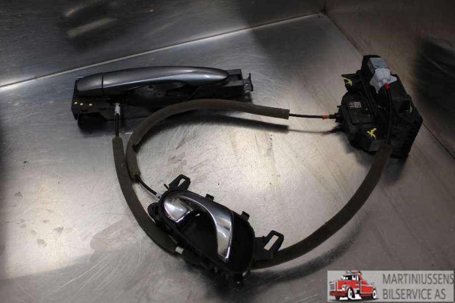 Låsekasse høyre til Nissan Qashqai 2014-2021 (Type II)  (NISSAN|)