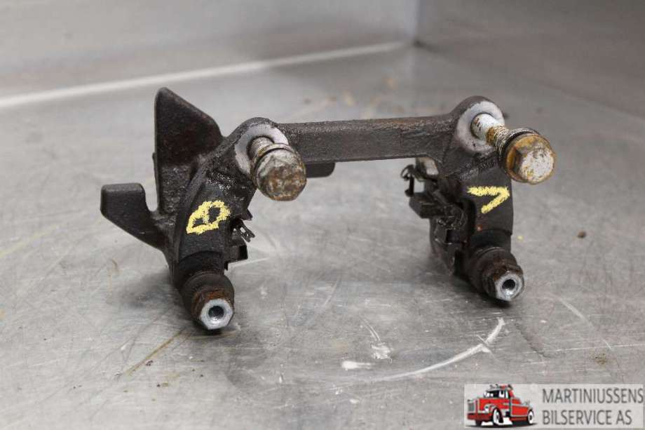 Bremsecaliper brakett til Audi Q5, 2012-2017 (Type I, Fase 2)  (AUDI|)