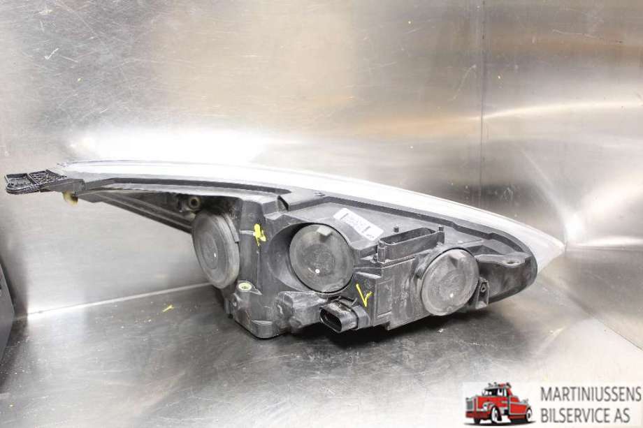 Frontlykt venstre halogen til Ford Focus 2014-2018 (Type III, Fase 2) (FORD|)