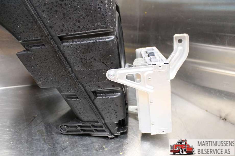 Bilstereo diverse til Tesla Model 3 2018-2023 (Fase 1)  (TESLA|1079748-00-E|)
