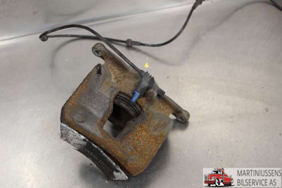 Bremsecaliper høyre foran til Mercedes GLA, 2014-2020 (X156) (X156) (MERCEDES|)
