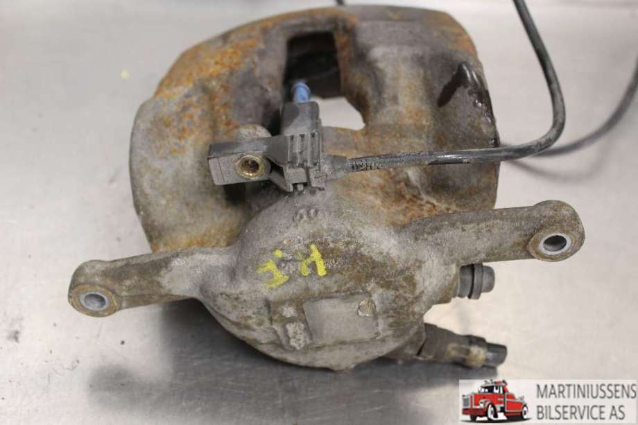 Bremsecaliper høyre foran til Mercedes GLA 2014-2020 (X156) (X156) (MERCEDES|)