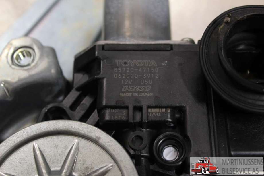 Ruteheis høyre til Toyota Prius, 2016-2023 (Type IV) (combi) (combi) (TOYOTA|)