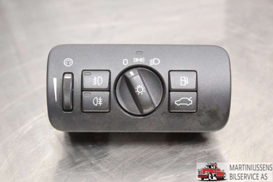 Bryter lys til Volvo V70 2007-2013 (Type III, Fase 1)  (VOLVO||30739414)