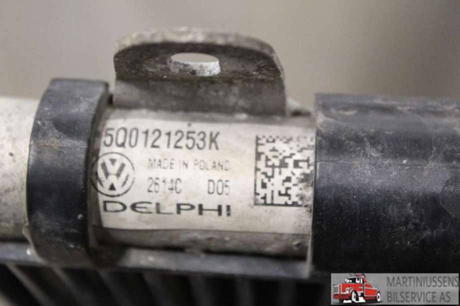 Radiator (automat gir) til Audi A3 2012-2016 (Type III, Fase 1)  (AUDI||5Q0121253K)