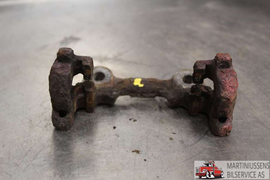Bremsecaliper brakett til Mercedes C-Klasse 2007-2011 (Fase 1) (W204) (W204) (MERCEDES|)