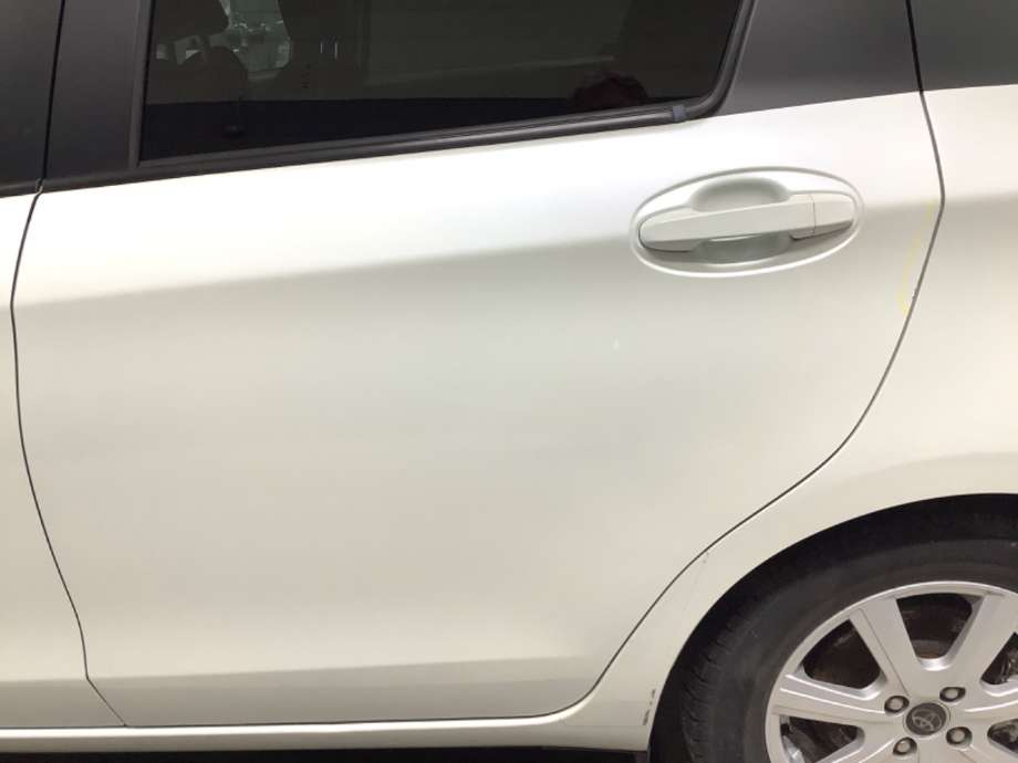 Dør venstre bak til Toyota Yaris, 2012-2014 (Type III, Fase 1)  (TOYOTA|)