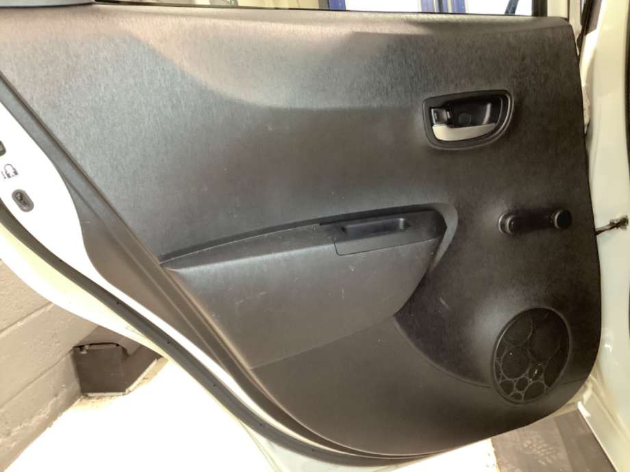 Dørtrekk venstre til Toyota Yaris, 2012-2014 (Type III, Fase 1)  (TOYOTA|)