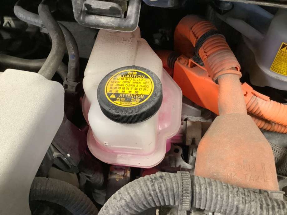 Ekspansjonstank til Toyota Yaris, 2012-2014 (Type III, Fase 1)  (TOYOTA|)