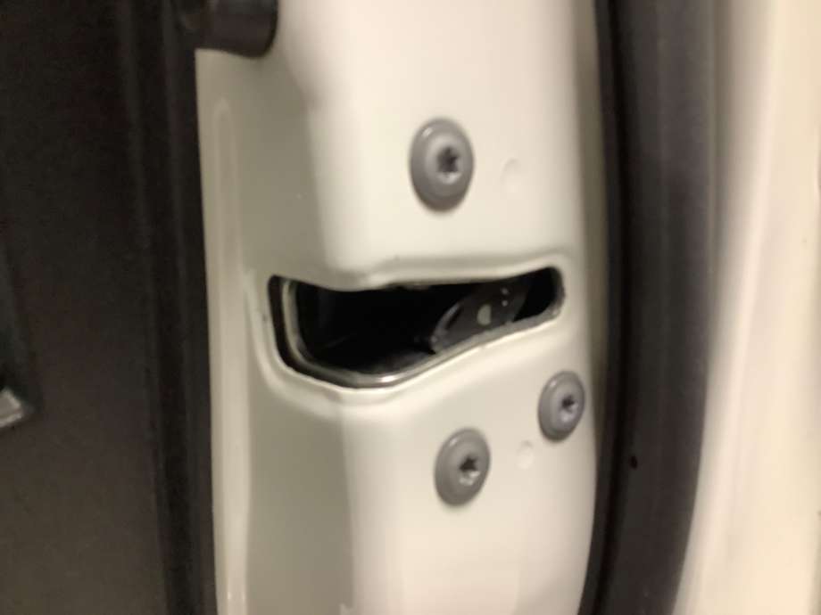 Låsekasse høyre til Toyota Yaris, 2012-2014 (Type III, Fase 1)  (TOYOTA|)