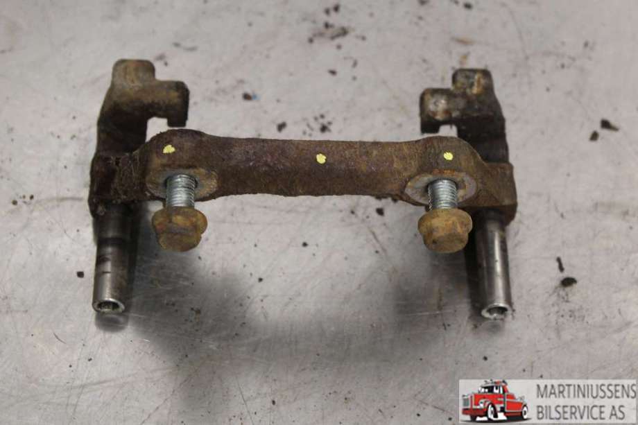 Bremsecaliper brakett til Toyota Yaris 2012-2014 (Type III, Fase 1)  (TOYOTA|)