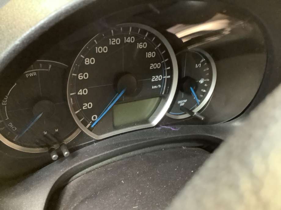 Speedometer til Toyota Yaris, 2012-2014 (Type III, Fase 1)  (TOYOTA|)