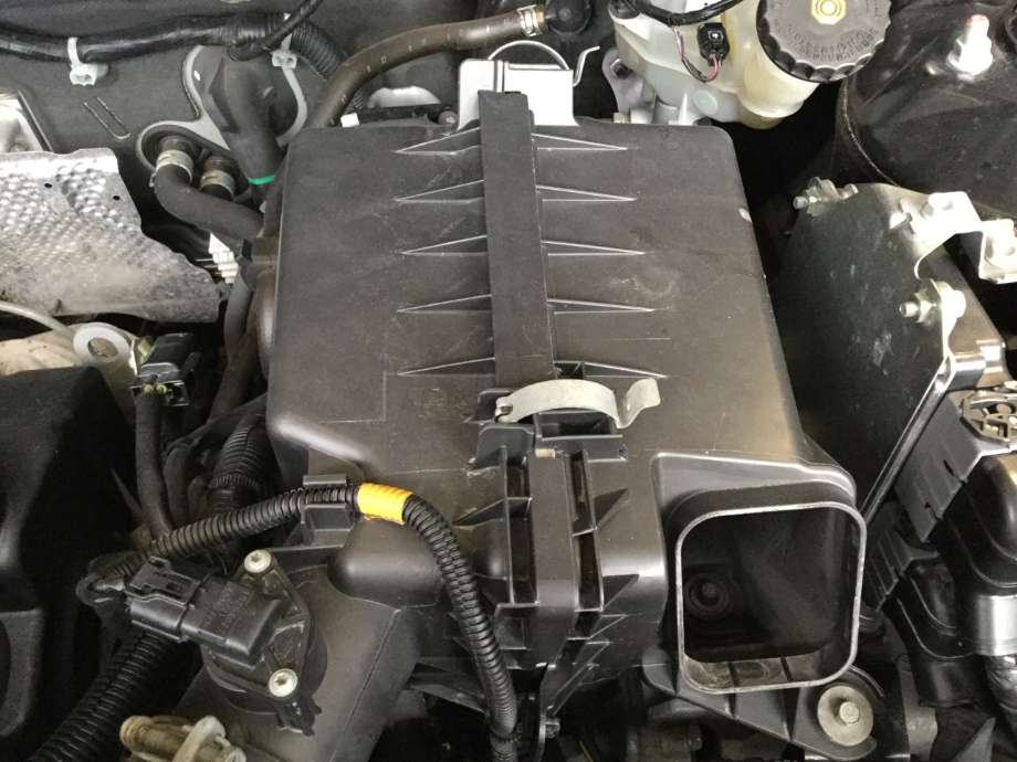 Luftfilterboks til Mitsubishi Outlander, 2012-2015 (Type III, Fase 1)  (MITSUBISHI|)