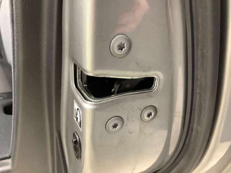 Låsekasse høyre til Toyota Auris, 2015-2019 (Type II, Fase 2)  (TOYOTA|)
