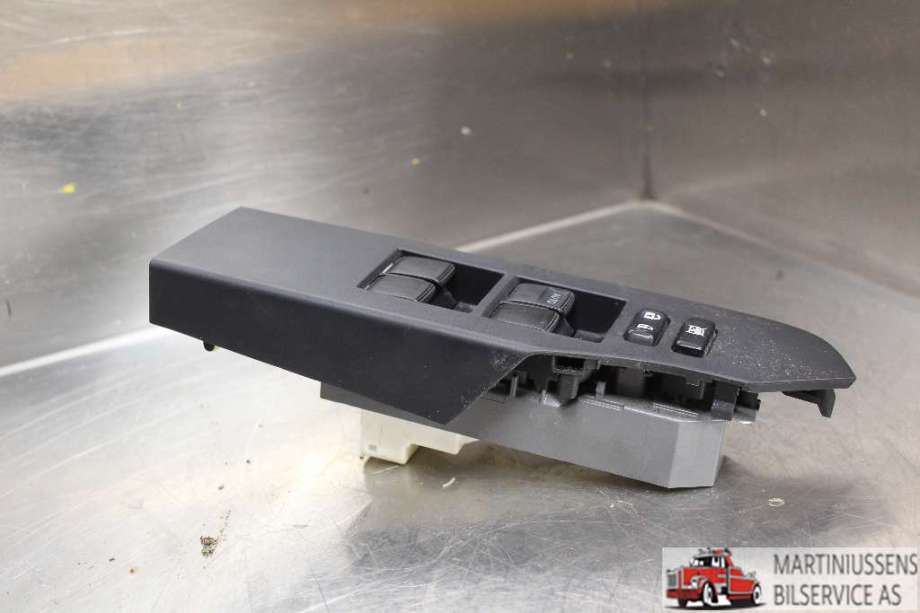 Bryter ruteheis til Toyota Auris 2013-2015 (Type II, Fase 1)  (TOYOTA|)