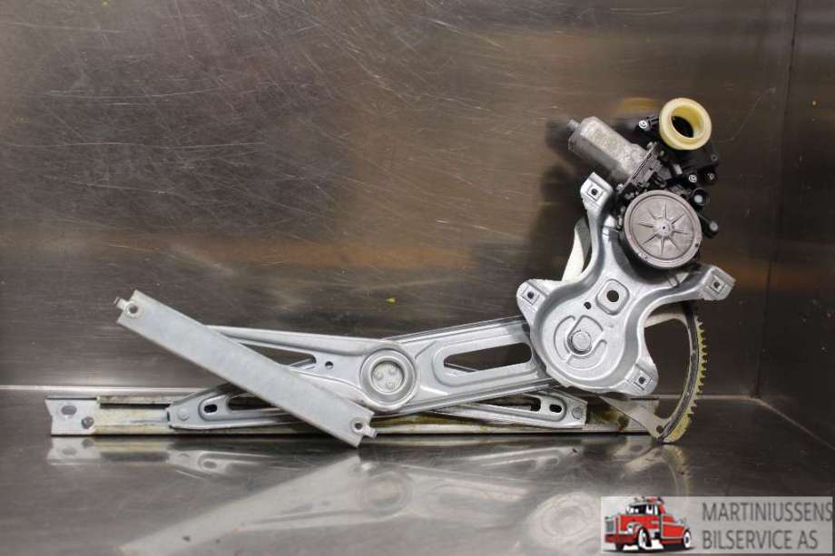 Ruteheis til Toyota Auris 2013-2015 (Type II, Fase 1)  (TOYOTA|)