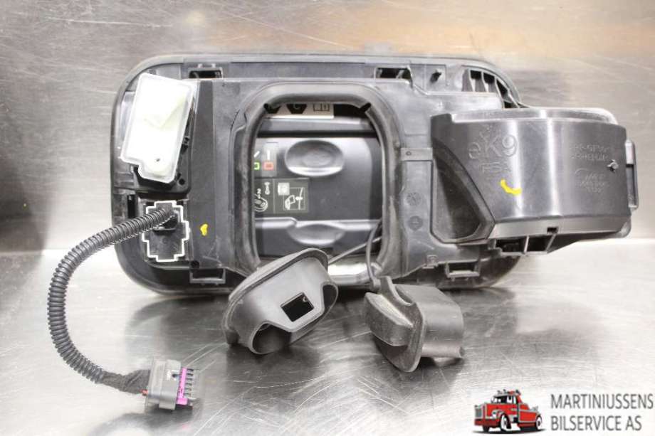Batterilader inntak/luke til Toyota Proace City 2020-->>  (TOYOTA||B648-B649 8122)