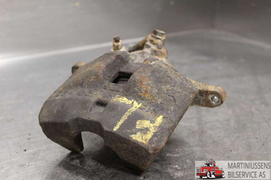 Bremsecaliper venstre foran til Toyota Hiace, 2007-2012 (Fase 3)  (TOYOTA|)
