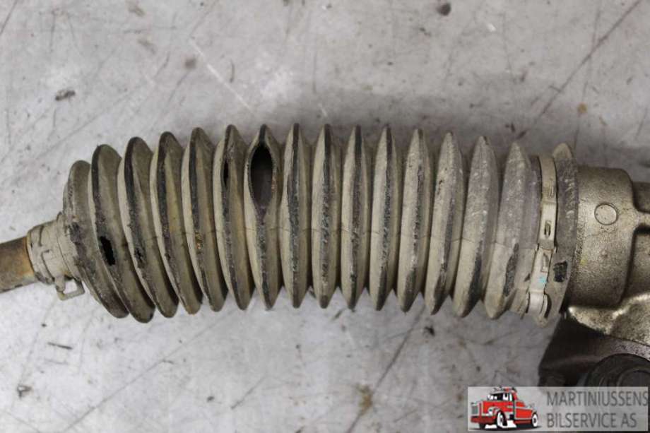 Tannstang til Toyota Hiace 2007-2012 (Fase 3)  (TOYOTA|)