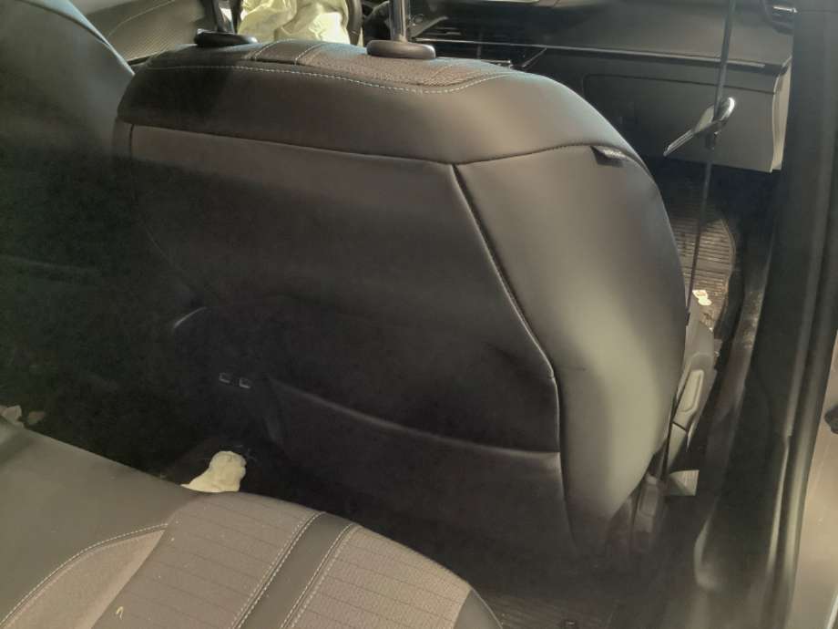 Sete foran høyre til Peugeot 2008 2019-->> (Type II)  (PEUGEOT|)