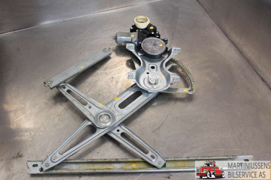 Ruteheis til Toyota Auris 2013-2015 (Type II, Fase 1)  (TOYOTA|85702-02020|)