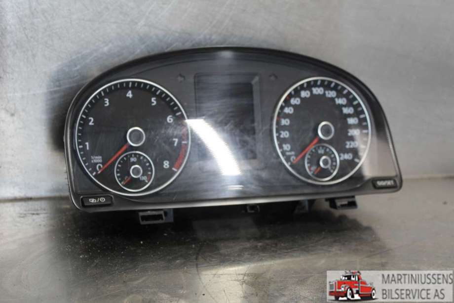 Speedometer til VW Caddy 2015-2020 (Type III, Fase 3)  (VOLKSWAGEN||2K5920 876E)