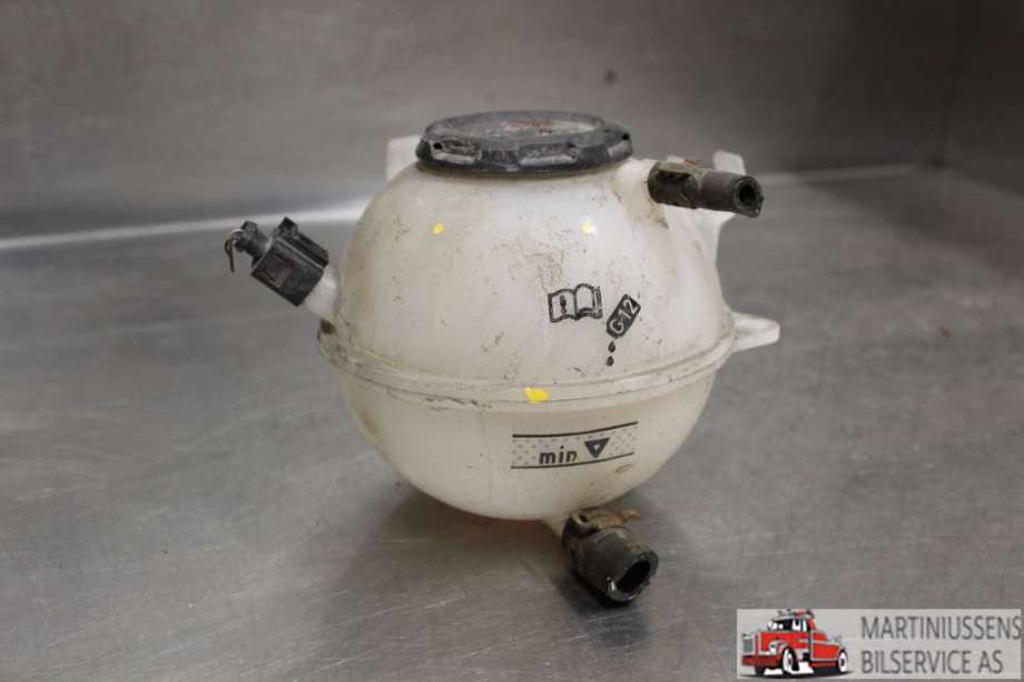Ekspansjonstank til VW Caddy 2015-2020 (Type III, Fase 3)  (VOLKSWAGEN||1K0 121 407 A)