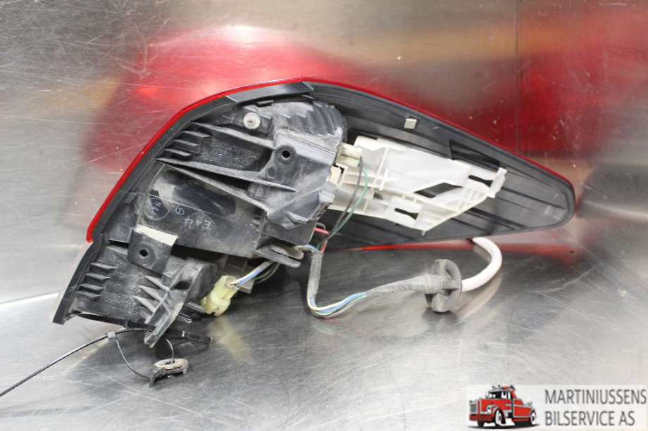 Baklykt venstre til Subaru Outback 2009-2014 (Type IV)  (SUBARU|)