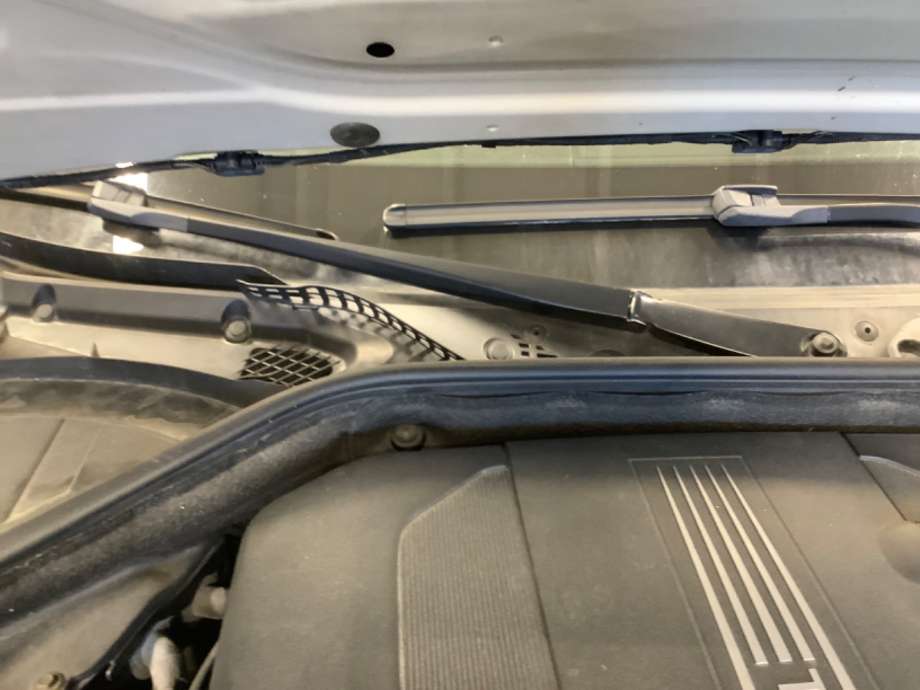 Viskerarmer frontrute til BMW 7-Serie, 2009-2015 (F01/F02/F03/F04) (F01/F02/F03/F04) (BMW|)