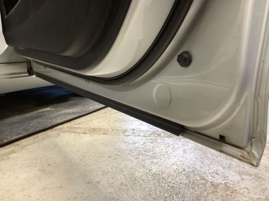 Dør høyre foran til BMW 7-Serie 2009-2015 (F01/F02/F03/F04) (F01/F02/F03/F04) (BMW|)