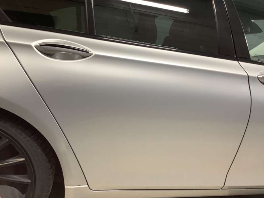 Dør høyre bak til BMW 7-Serie, 2009-2015 (F01/F02/F03/F04) (F01/F02/F03/F04) (BMW|)