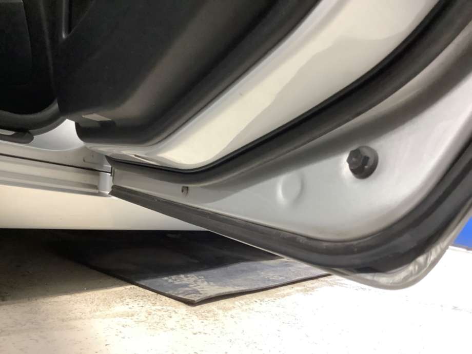 Dør høyre bak til BMW 7-Serie 2009-2015 (F01/F02/F03/F04) (F01/F02/F03/F04) (BMW|)