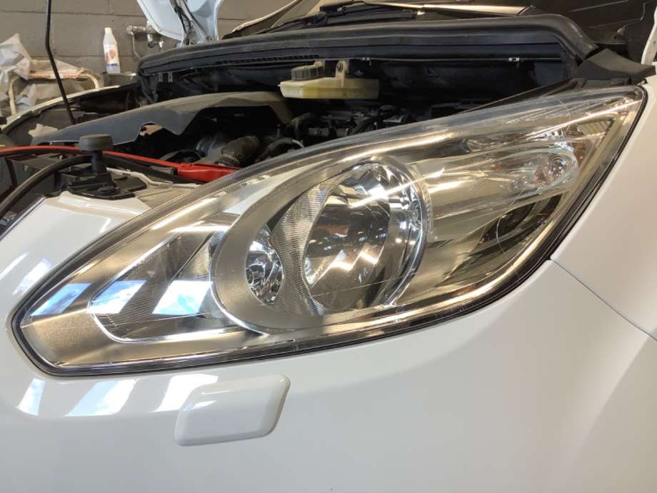 Frontlykt venstre halogen til Ford C-Max 2010-2015 (Type II, Fase 1)  (FORD||AM51 13W 030 AE)
