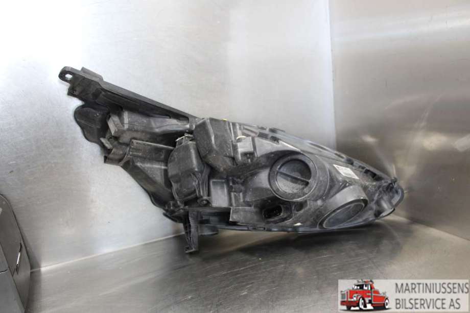 Frontlykt venstre halogen til Ford C-Max 2010-2015 (Type II, Fase 1)  (FORD||AM51 13W 030 AE)