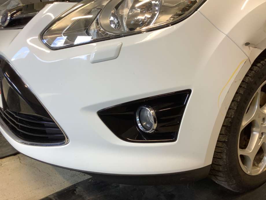 Støtfanger foran til Ford C-Max 2010-2015 (Type II, Fase 1)  (FORD|)
