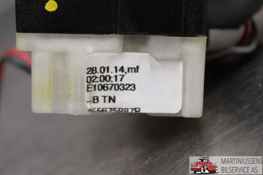 Bryter blink til Renault Captur 2013-2020 (Type I)  (RENAULT||E10670323)