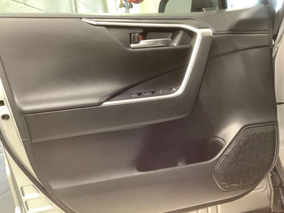Dørtrekk venstre til Toyota RAV4, 2019-->> (Type V)  (TOYOTA|)