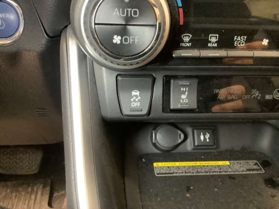 Bryter Antispinn til Toyota RAV4, 2019-->> (Type V)  (TOYOTA|)
