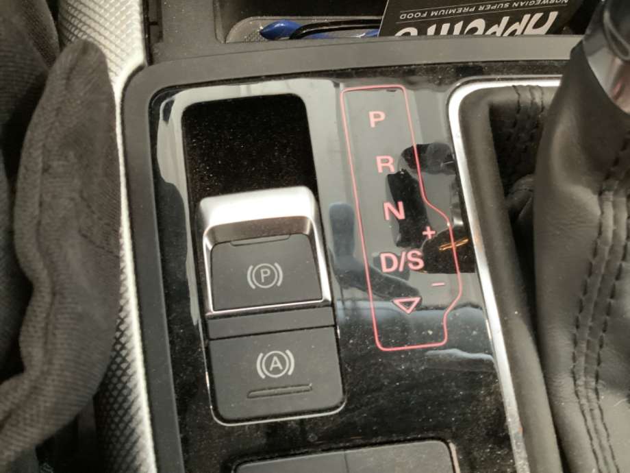 Bryter elektrisk håndbrekk/parkbrems til Audi A6, 2011-2014 (Type IV, Fase 1) (C7) (C7) (AUDI|)