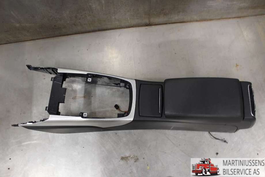Sete armlene lokk til Audi A6 2011-2014 (Type IV, Fase 1) (C7) (C7) (AUDI|)