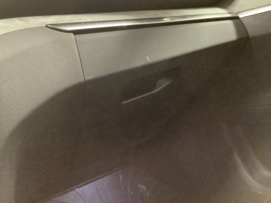 Hanskerom til Peugeot 3008, 2016-->> (Type II)  (PEUGEOT|)