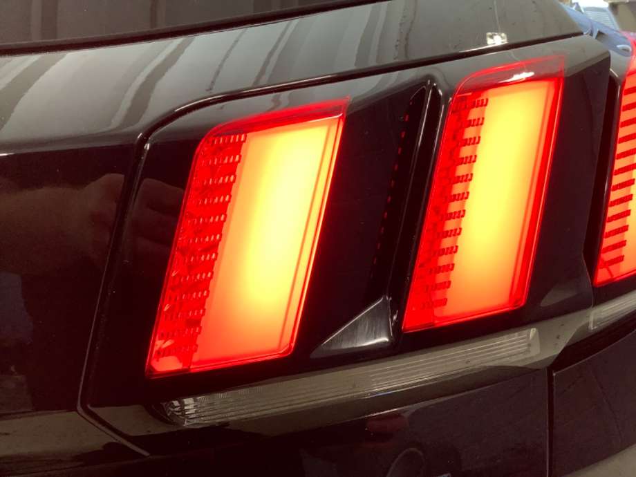 Baklykt høyre indre til Peugeot 3008 2016-->> (Type II)  (PEUGEOT|)