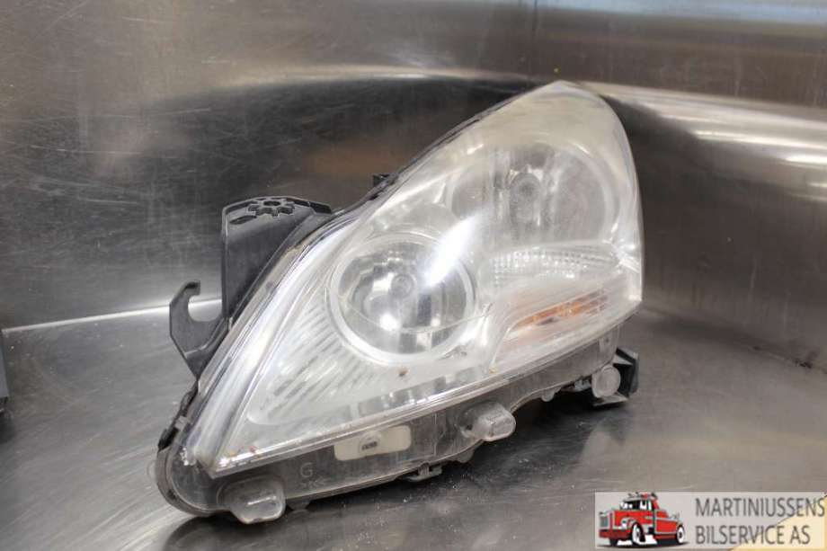 Frontlykt venstre halogen til Peugeot 3008, 2009-2016 (Type I)  (PEUGEOT|)