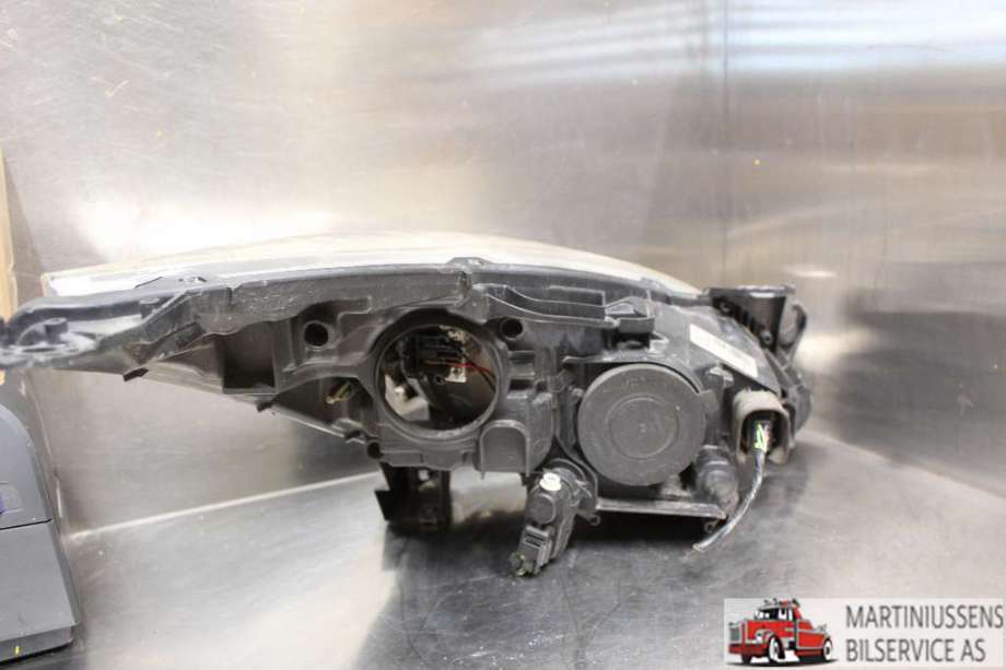 Frontlykt venstre halogen til Peugeot 3008 2009-2016 (Type I)  (PEUGEOT||96 825 191 80)